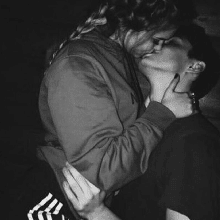 "І нехай весь світ зачекає..." Дана Чернецька